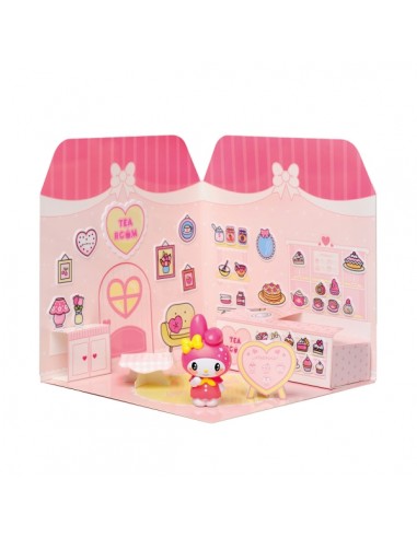 Comansi Sticker House My Melody Tea RoomÂ - Incluye Figura - Stickers Lavables --Escenario Adorable - Juego Creativo